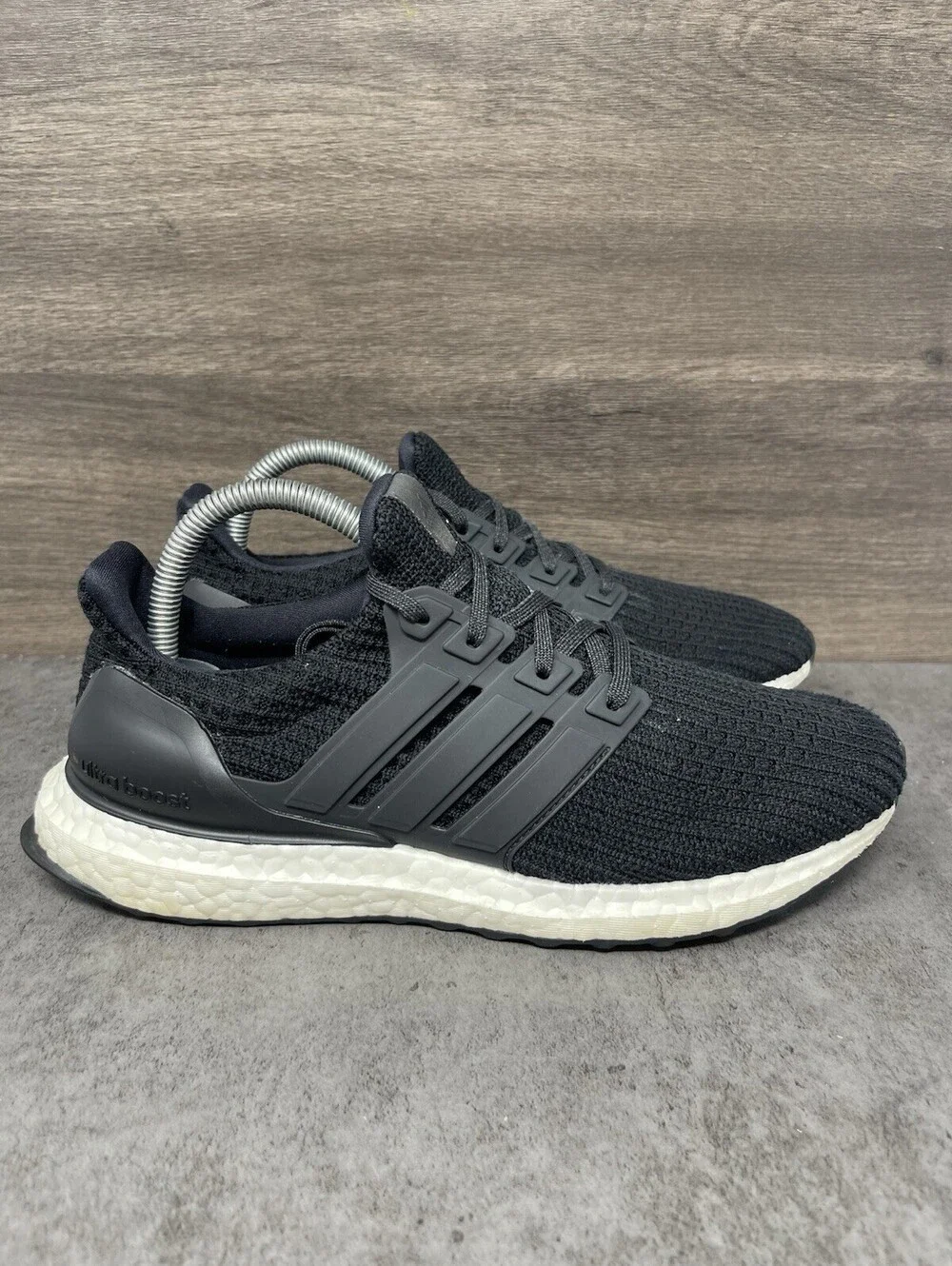 Adidas Ultraboost 4.0 Sneakers Womens Size 8 Black White Athletic Trainer